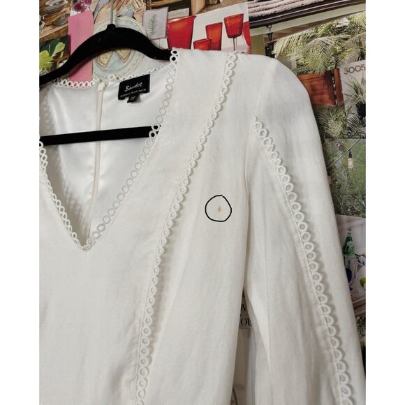 White Bardot Crochet V-Neck Mini Dress with Flounce Hem US 6 - Picture 3 of 10